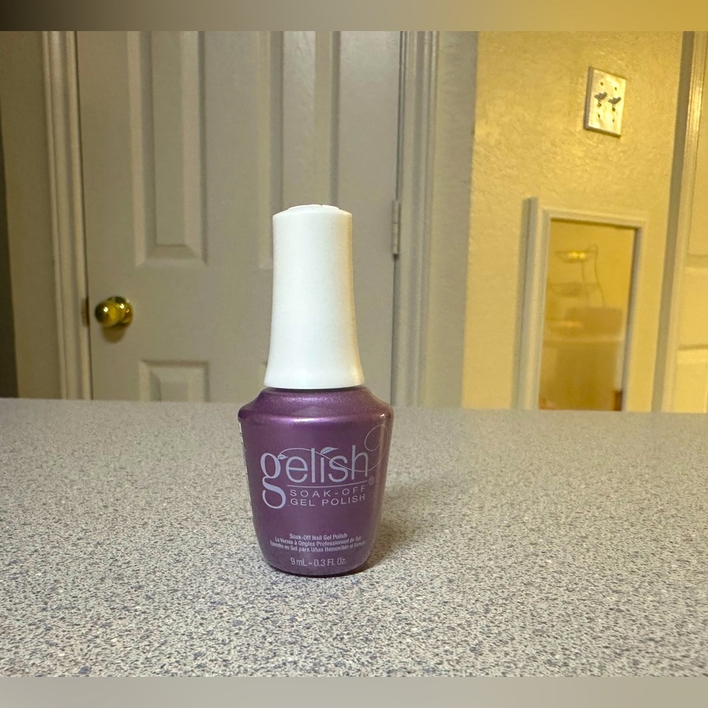 Gelish soak off nail polish